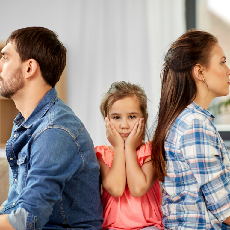 Model opieki naprzemiennej nad dzieckiem – jak ją ustanowić i czy warto?